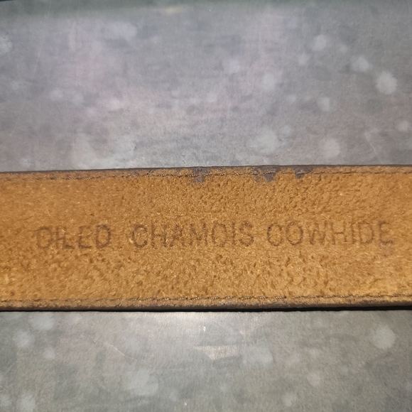 Oiled Chamois Cowhide Belt - Picture 8 of 16